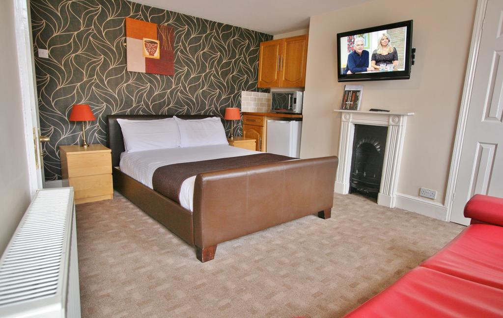 Central Hotel Cheltenham By Roomsbooked Room photo