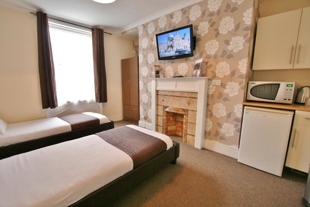 Central Hotel Cheltenham By Roomsbooked Room photo